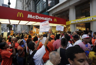 美大城市麦当劳员工拟大罢工 为15美元时薪而战