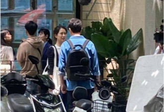 冯绍峰离婚现身 笑容灿烂状态好疑走出婚变阴霾