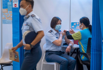 香港可能不得不扔掉百万剂含辉瑞在内新冠疫苗