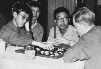当年和副总理下棋的“第一神童” 如今怎样？