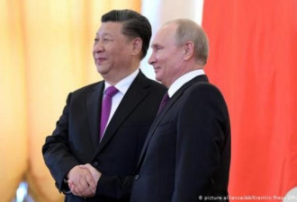 中俄领导人联袂出席 美媒：携手抗美