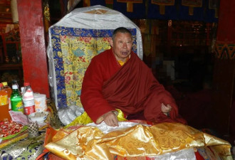 藏传佛教大活佛噶玛巴遭加女子控告性侵产子