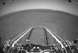 祝融号传回照片 火星表面纹理清晰地貌信息丰富