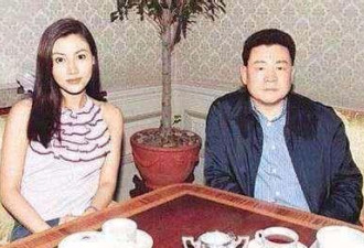 刘銮雄情史：抛弃原配 痴迷李嘉欣 留情蔡少芬