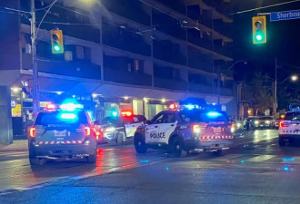 女子在多伦多市中心被车撞伤
