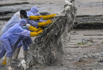 货船海岸起火泄漏化学品 斯里兰卡面临环境灾难