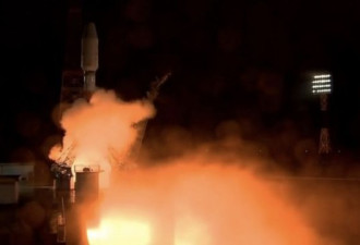 俄罗斯联盟火箭成功发射 搭载36颗通信卫星