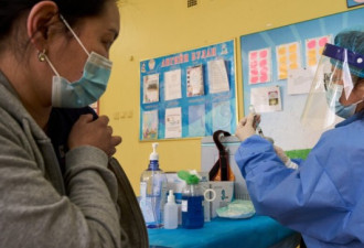 小国机遇：夹在中俄之间的蒙古为何不缺疫苗？