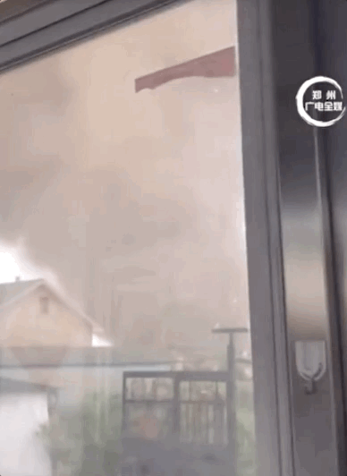 1死16伤！巨型龙卷风突袭哈尔滨 当地深夜通报
