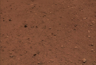 “祝融号”火星车拍摄的火星地貌照片公布