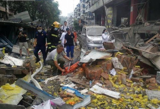 整个菜市场被掀翻 砖头满天飞 湖北爆炸已25死