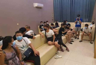 国外一家中资KTV被查，100多人冲出来逃跑