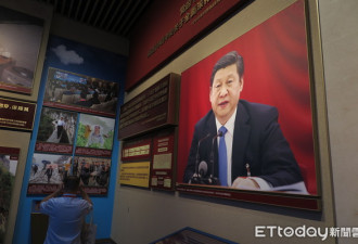 中共党史展览馆开放 习语录和毛语录并列