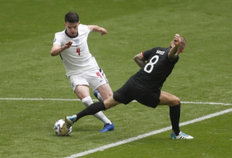 英格兰vs德国球评  逃得过宿命 或 追不上岁月