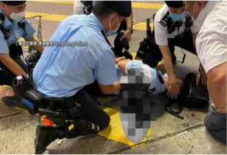 党庆日香港员警当街被刺 凶嫌自杀身亡