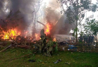 菲律宾军机坠毁已致45人遇难 仍有5人下落不明