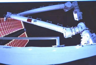 中国空间站机械臂没有手 它如何抓起25吨的飞船
