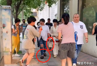 郭德纲老婆街头引发围观 身形圆润
