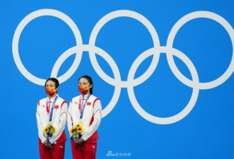 女子双人三米板中国五连冠 吴敏霞一人就夺四金