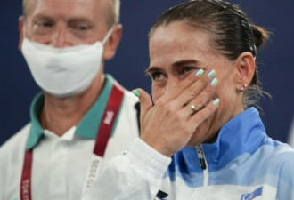 再见奥运会 46岁丘索维金娜最后一跳后哭成泪人