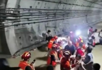 地铁水漫车厢致12死 为什么停在不利救援中间