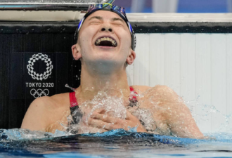 奇迹！日本首位双金女泳将 竟曾是全国垫底