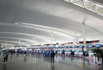 南京机场确诊保洁员国际国内机舱都扫 工具共用
