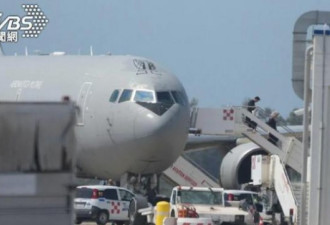 塔利班阻断机场通机场路 5万人恐被美国放鸽子