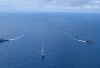 印度和菲律宾在南海举行海上合作演习