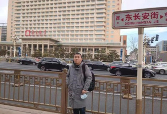 银行员工被蒙面男子捅7刀 警方鉴定其系自残