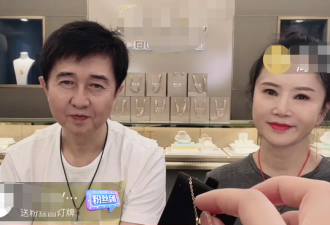 55岁付笛生暴瘦引担忧！满脸褶子像开了特效