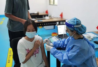 中国新冠疫情多点爆发 12到17岁学生开打疫苗