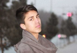 从美国军机坠下身亡的阿富汗17岁足球新星