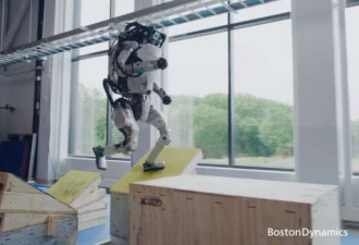 跑酷跨栏样样行 波士顿动力机器人最新视频曝光