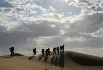 16岁少年沙漠探险遇难 参与疑为留学&quot;背景提升&quot;