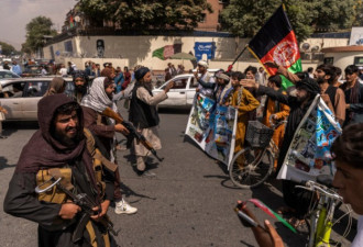 阿富汗多地爆发抗议活动，塔利班武力镇压