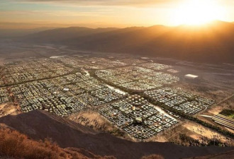 $4000亿打造“沙漠城市绿洲”？通勤15分钟
