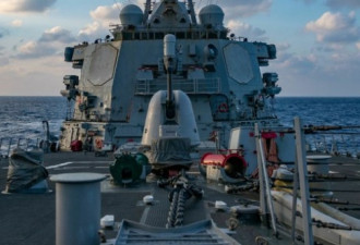 美军舰频过航台海 专家：展示抗衡中国的实力