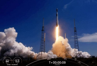 SpaceX准备在6个月内发射近1300颗星链卫星
