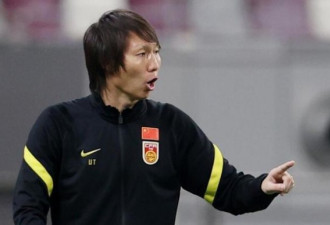 0-1！国足五后卫同样被打爆 王燊超被强行超车