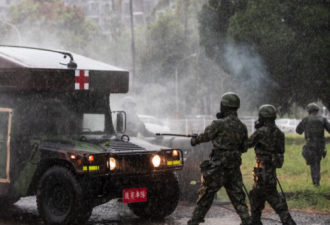 台湾汉光军事演习！ 模拟应对解放军生化攻击！