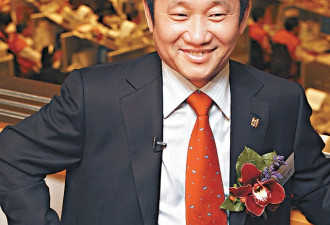 面临465年刑期的中国前首富 到底干了啥