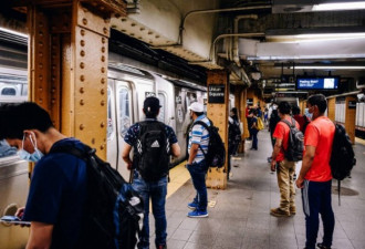 华裔聋哑妇遭暴打 被狠心踢进纽约地铁轨！