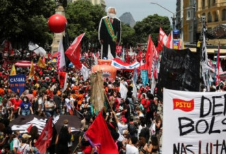巴西近200个城市民众街头抗议 要求弹劾总统