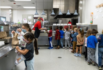 30年未遇！全美各学校“缺粮”：没蔬菜没面包
