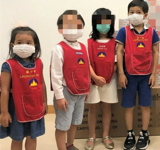 ?晶晶带儿女做慈善活动素颜出镜气质佳?晶晶儿女慈善_新浪娱乐_新浪网