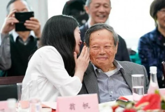 杨振宁迎来99岁生日 他是迄今为止最成功的海归