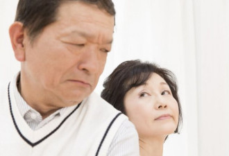“新型啃老”看似尽孝道 实则老人当保姆