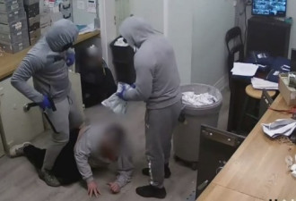 机场附近惊天劫案 团伙持枪劫走百万现金逃跑