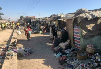 马达加斯加80%人在贫困线以下 以卖垃圾为生